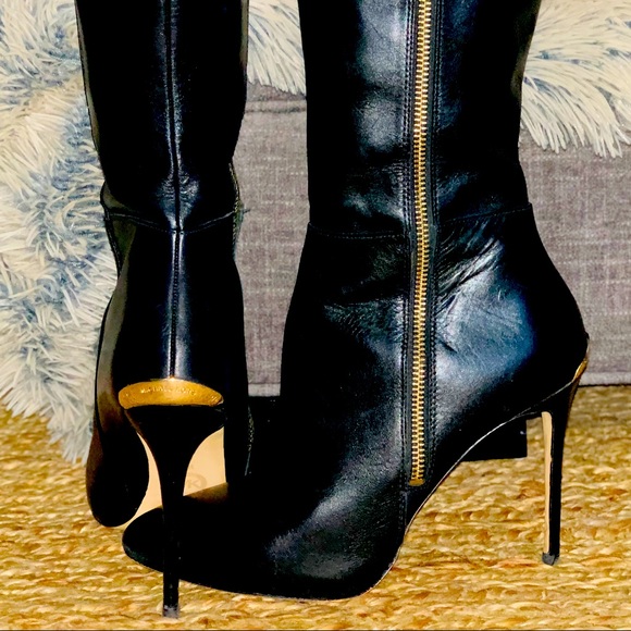 Michael Kors Black LTHR  Knee High Stiletto Boots! - Picture 1 of 9